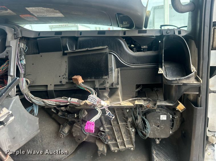 image for item EG1034 2007 Freightliner  Business Class M2 crane truck