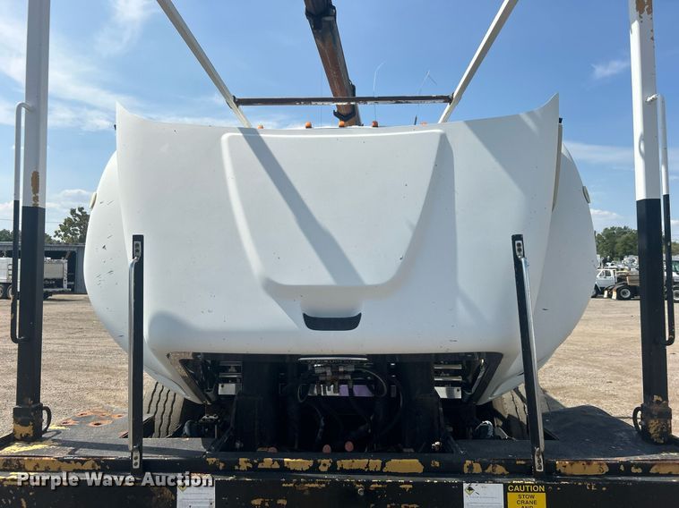 image for item EG1034 2007 Freightliner  Business Class M2 crane truck