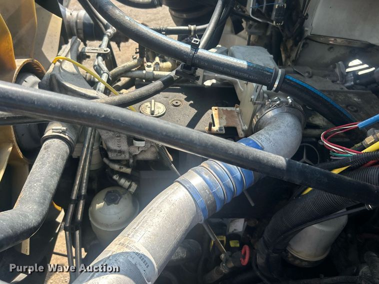 image for item EG1034 2007 Freightliner  Business Class M2 crane truck