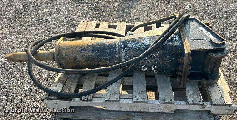 image for item EG1044 Bobcat breaker