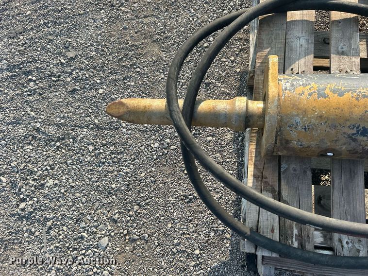 image for item EG1044 Bobcat breaker