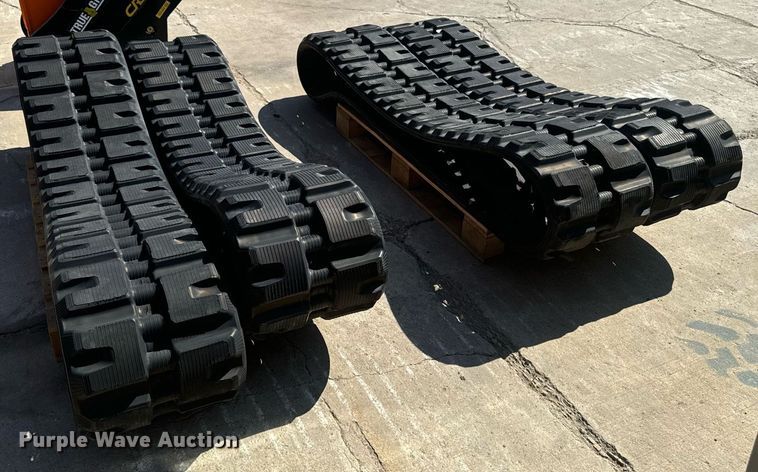 image for item EG6673 Bobcat  Bridgestone 7324236 tracks