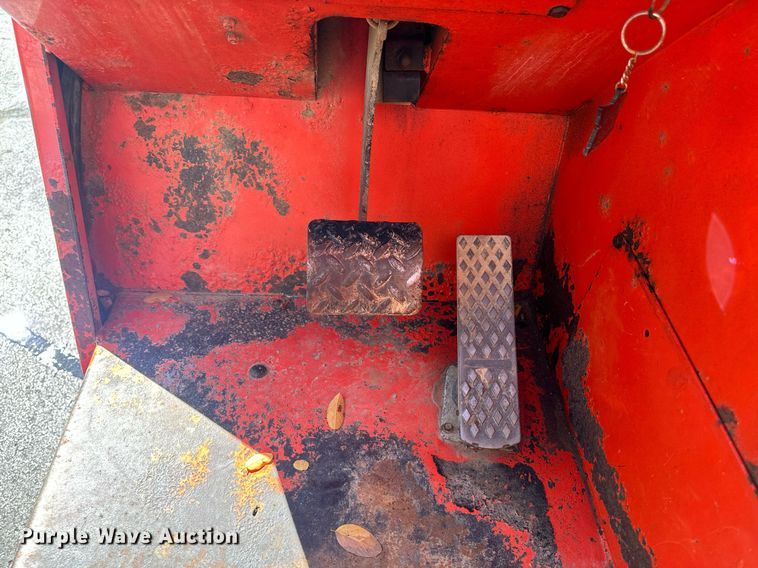 image for item EG6716 1994 Sky Trak 8042 telehandler