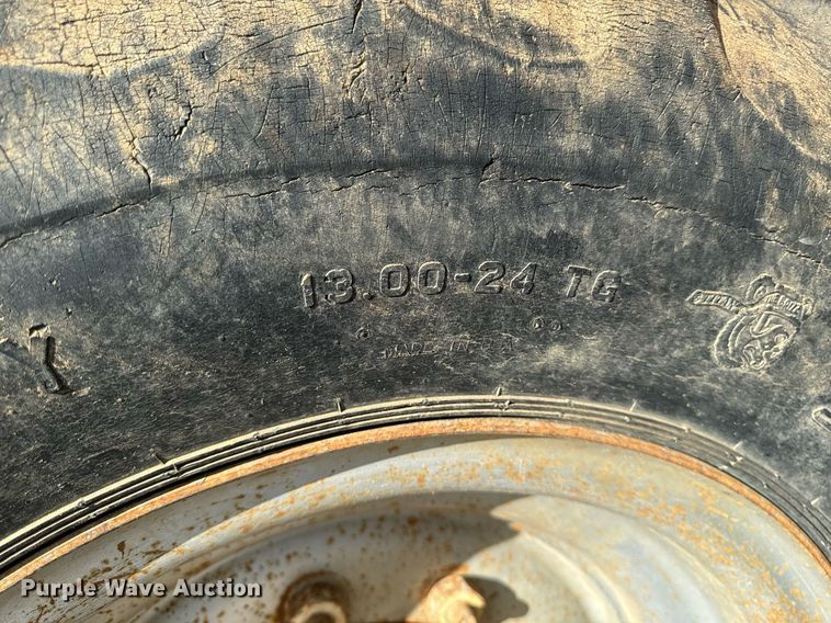 image for item EG6716 1994 Sky Trak 8042 telehandler