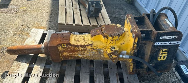 image for item EG6717 2019 Epiroc SB 452 breaker