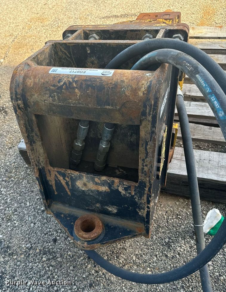 image for item EG6717 2019 Epiroc SB 452 breaker