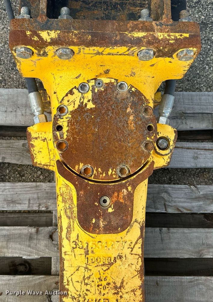 image for item EG6717 2019 Epiroc SB 452 breaker