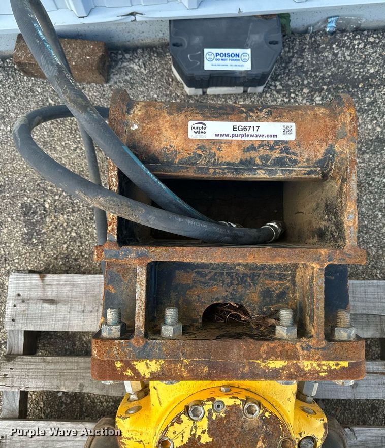 image for item EG6717 2019 Epiroc SB 452 breaker