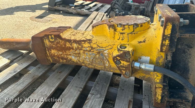 image for item EG6717 2019 Epiroc SB 452 breaker