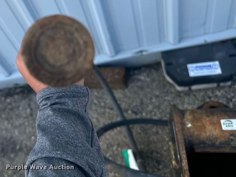 image for item EG6717 2019 Epiroc SB 452 breaker