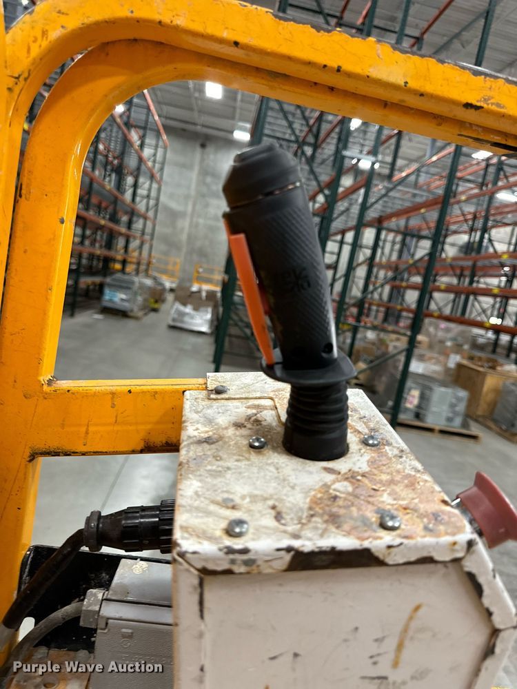 image for item EG6720 2015 Hy-Brid HB-1430 scissor lift