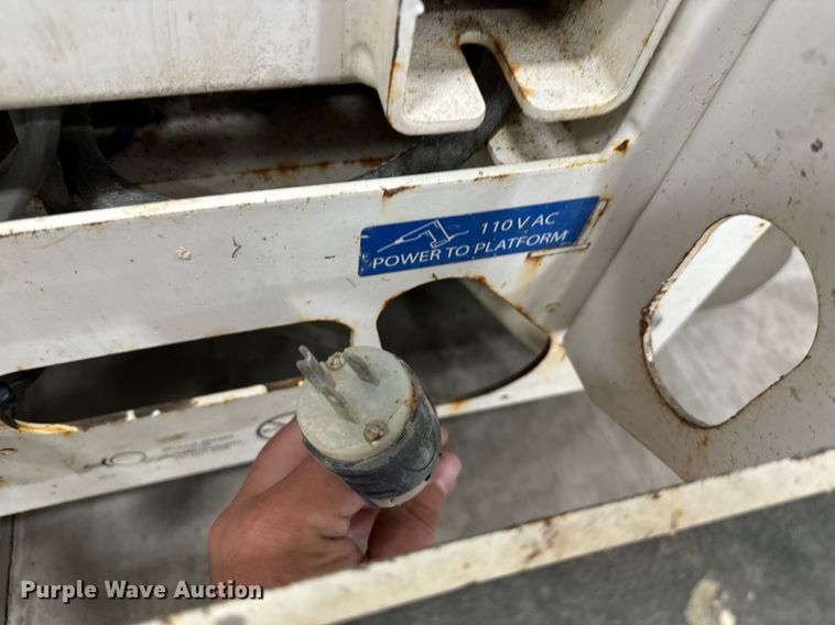 image for item EG6720 2015 Hy-Brid HB-1430 scissor lift