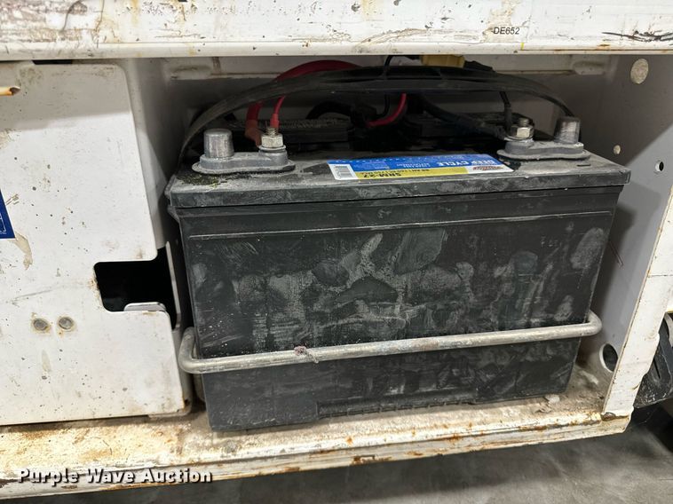 image for item EG6720 2015 Hy-Brid HB-1430 scissor lift