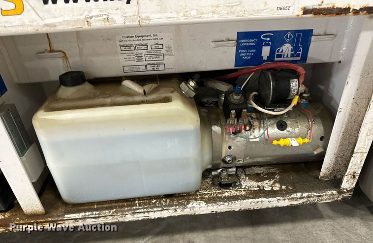 image for item EG6720 2015 Hy-Brid HB-1430 scissor lift