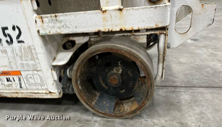 image for item EG6720 2015 Hy-Brid HB-1430 scissor lift