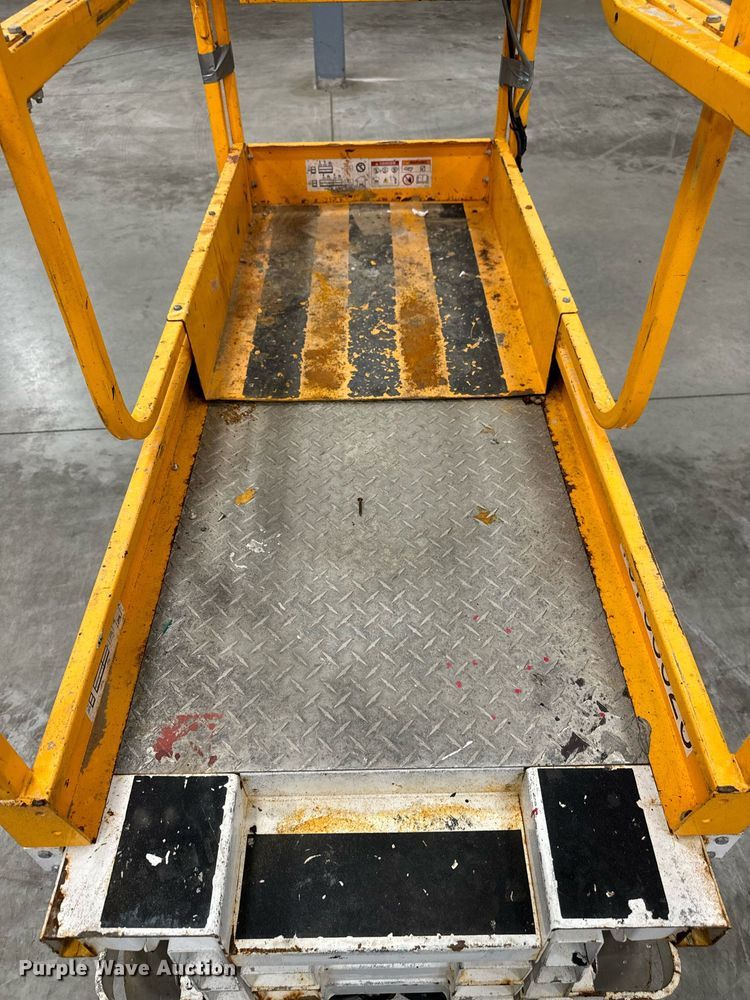 image for item EG6721 2018 Hy-Brid HB-1430 scissor lift
