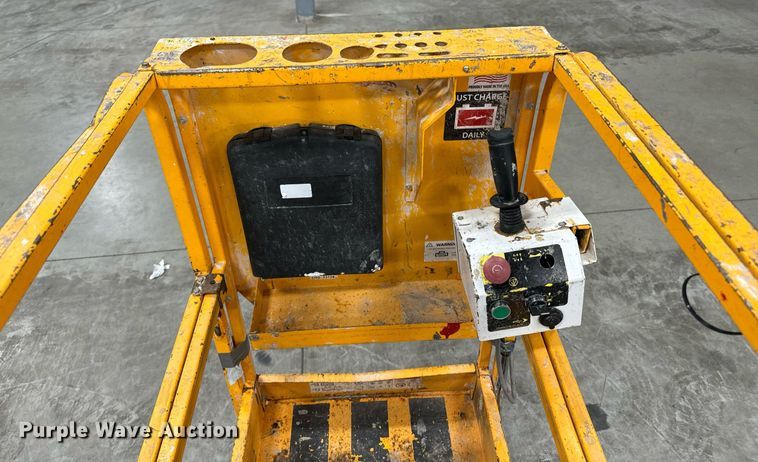 image for item EG6722 2016 Hy-Brid HB-1430 scissor lift