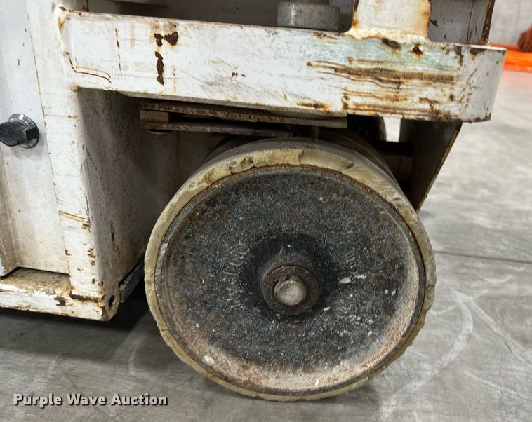 image for item EG6722 2016 Hy-Brid HB-1430 scissor lift