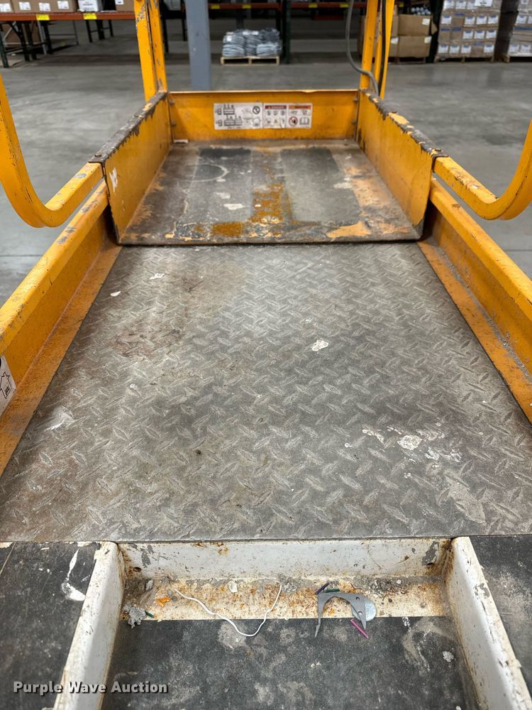 image for item EG6723 2016 Hy-Brid HB-1430 scissor lift