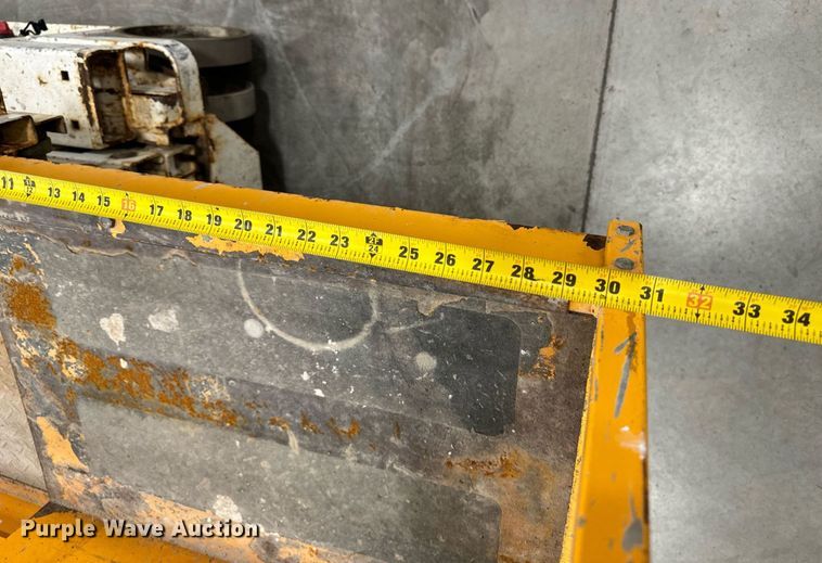 image for item EG6723 2016 Hy-Brid HB-1430 scissor lift