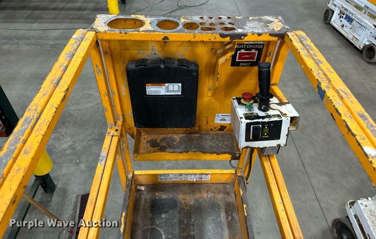 image for item EG6723 2016 Hy-Brid HB-1430 scissor lift