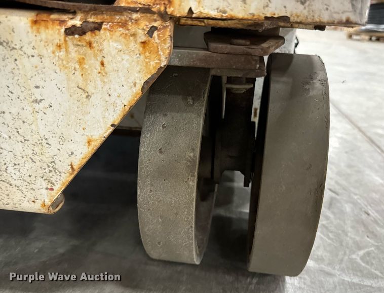 image for item EG6723 2016 Hy-Brid HB-1430 scissor lift