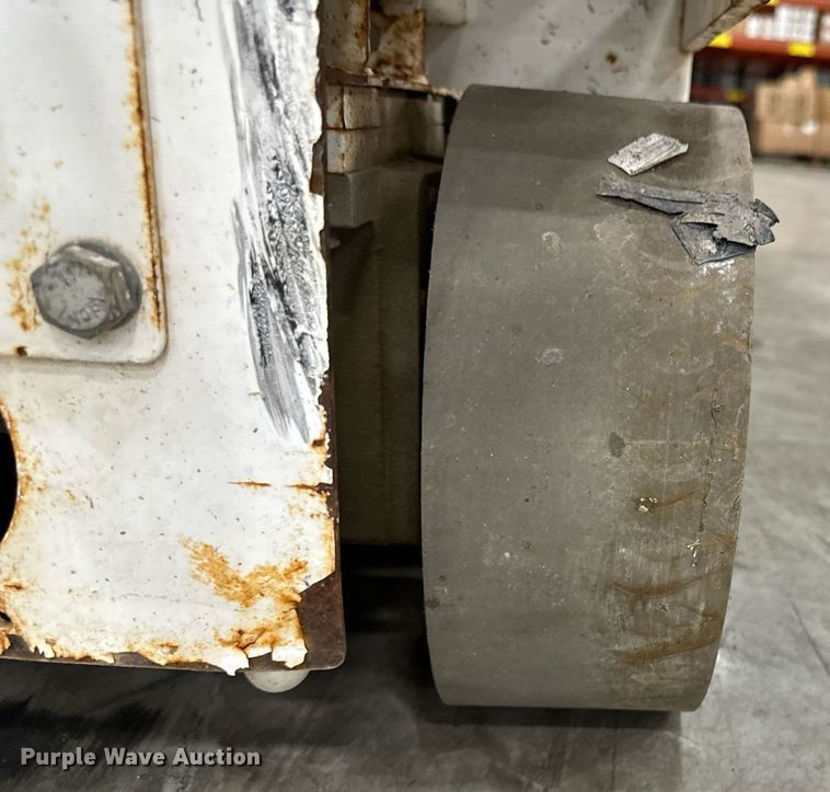 image for item EG6723 2016 Hy-Brid HB-1430 scissor lift