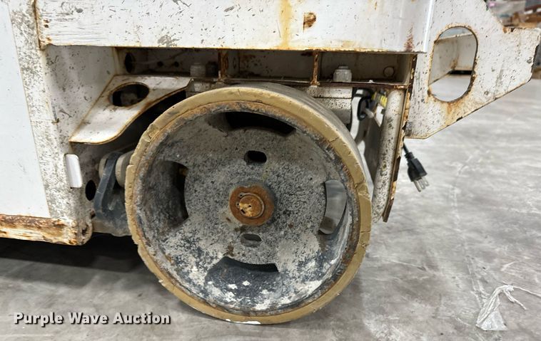 image for item EG6723 2016 Hy-Brid HB-1430 scissor lift