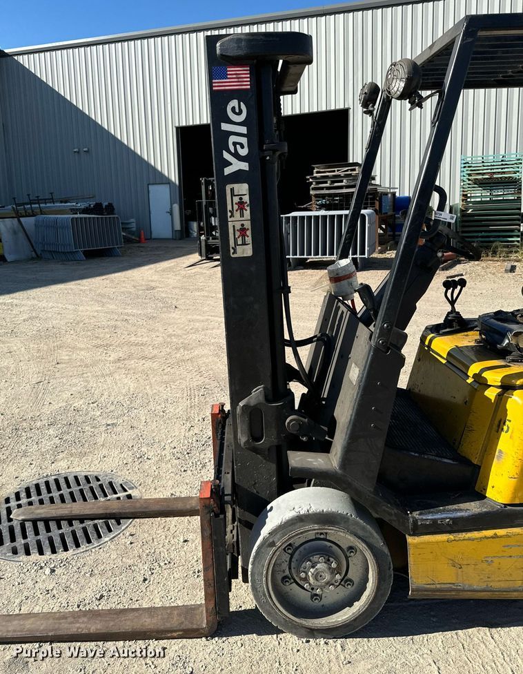 image for item EG6726 Yale GLC050RGNUAE084 forklift