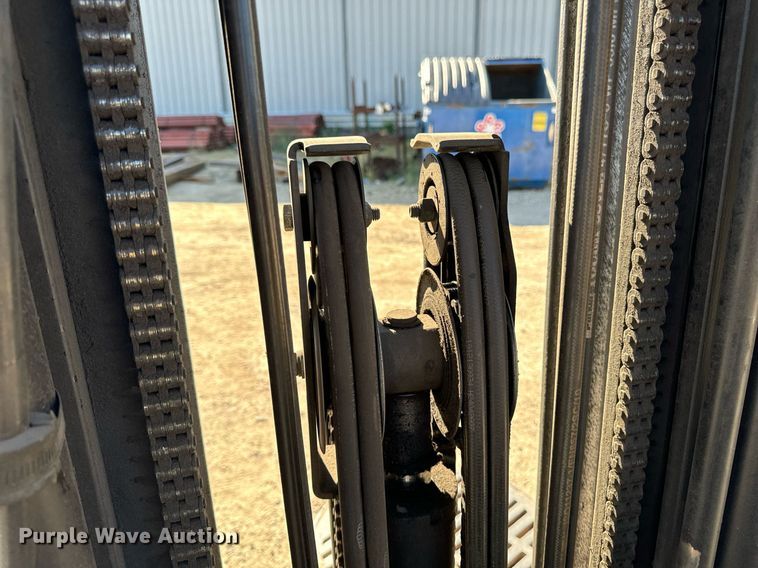 image for item EG6726 Yale GLC050RGNUAE084 forklift