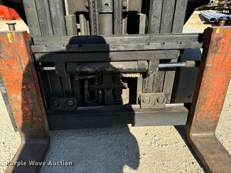 image for item EG6726 Yale GLC050RGNUAE084 forklift