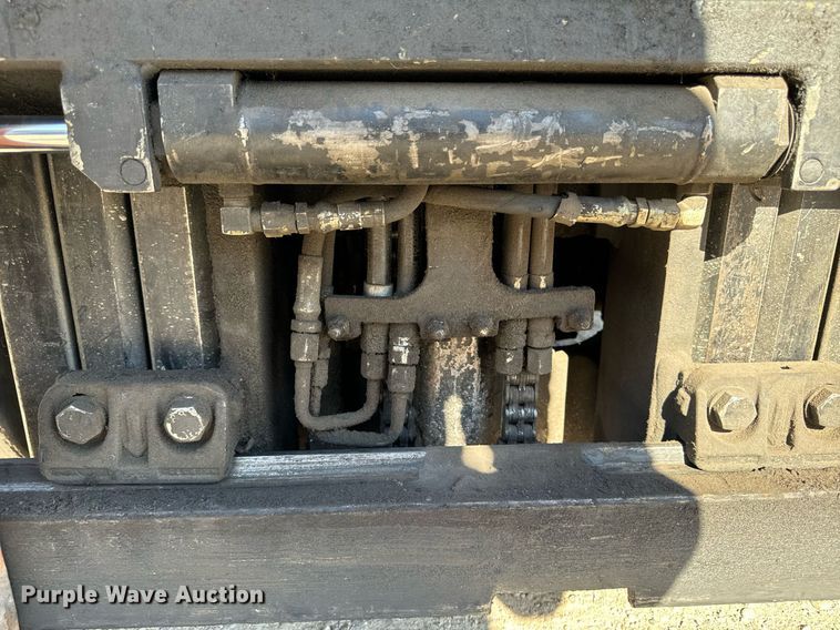 image for item EG6726 Yale GLC050RGNUAE084 forklift