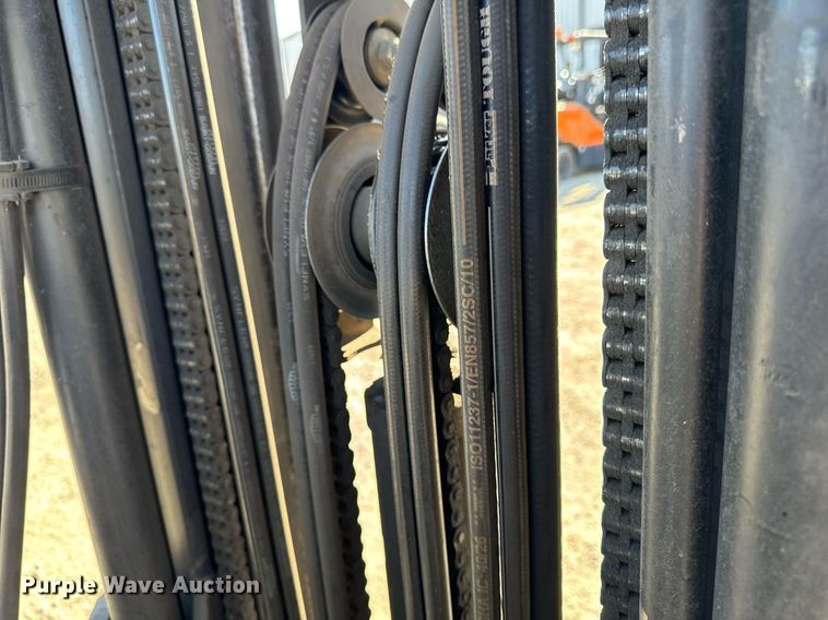 image for item EG6726 Yale GLC050RGNUAE084 forklift