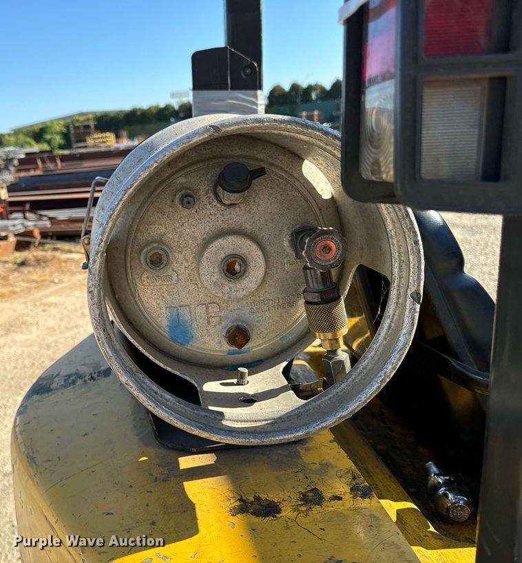 image for item EG6726 Yale GLC050RGNUAE084 forklift