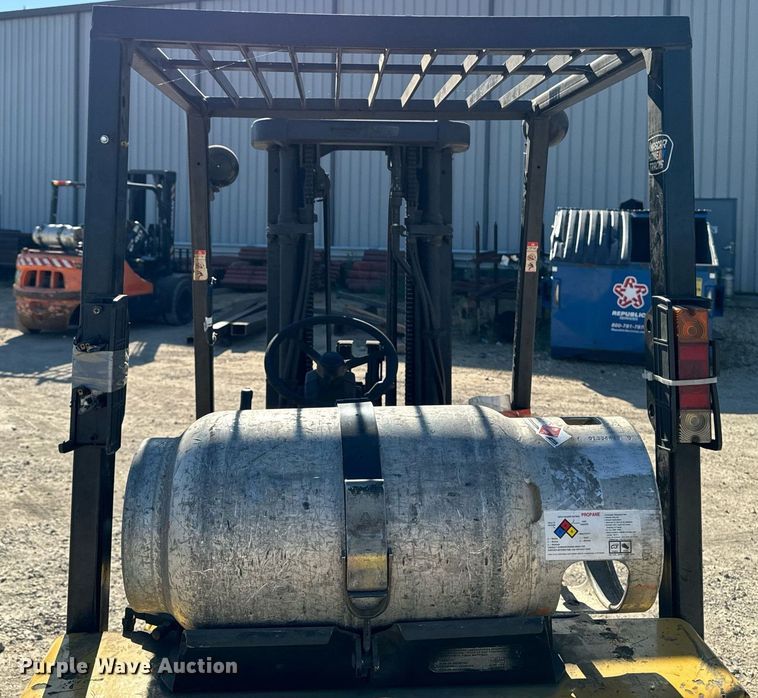 image for item EG6726 Yale GLC050RGNUAE084 forklift