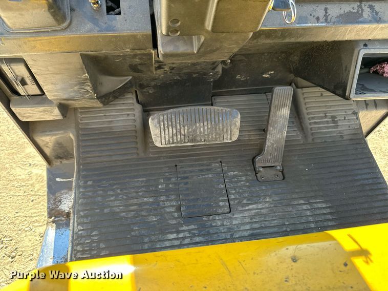 image for item EG6726 Yale GLC050RGNUAE084 forklift