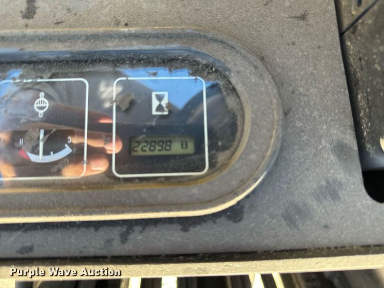 image for item EG6726 Yale GLC050RGNUAE084 forklift