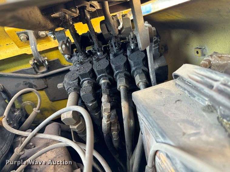 image for item EG6726 Yale GLC050RGNUAE084 forklift