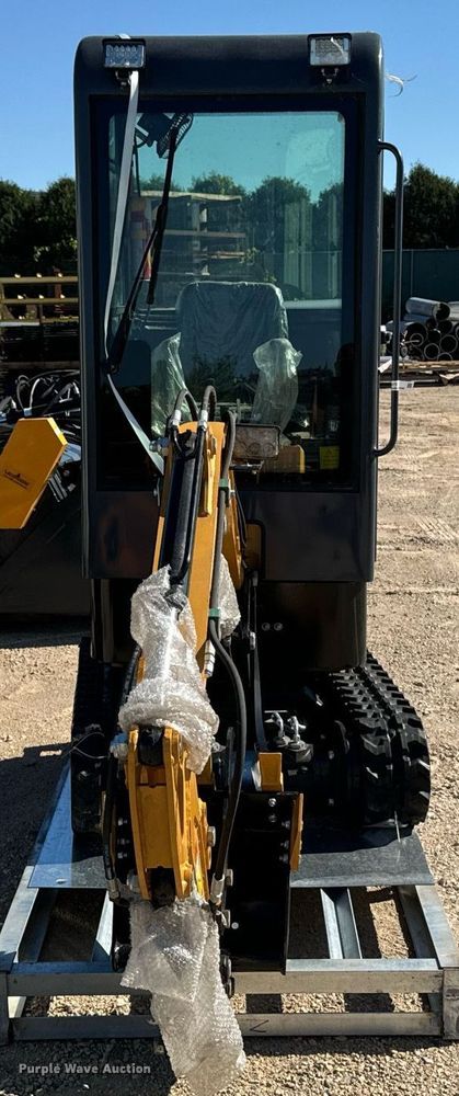 image for item EG6731 2024 AGT Industrial  H13R mini excavator