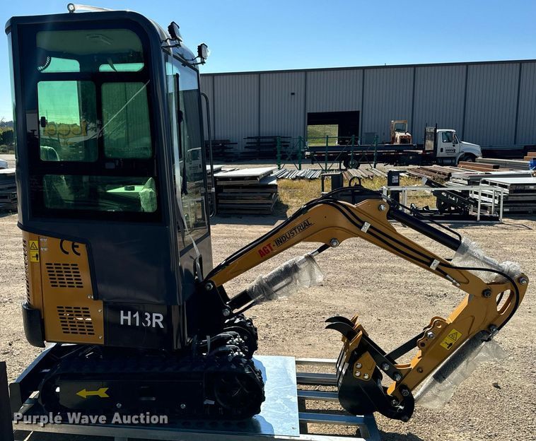 image for item EG6731 2024 AGT Industrial  H13R mini excavator