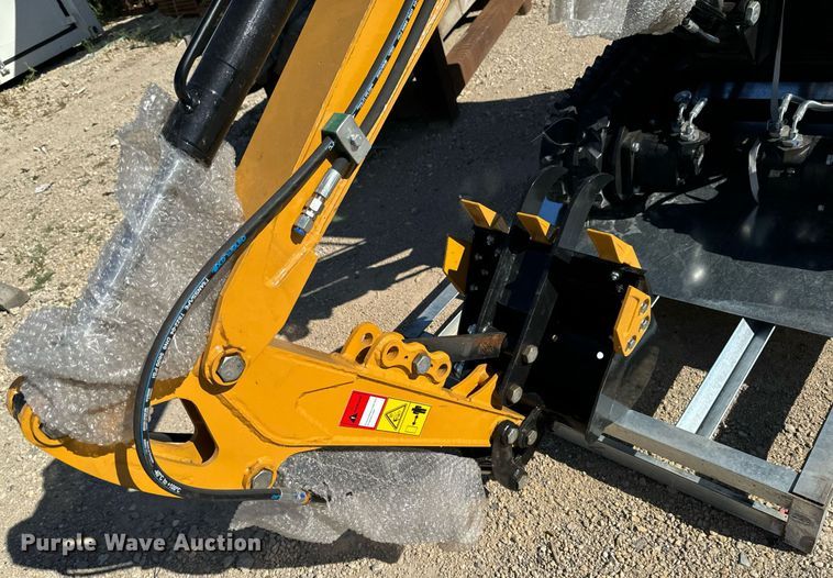 image for item EG6731 2024 AGT Industrial  H13R mini excavator