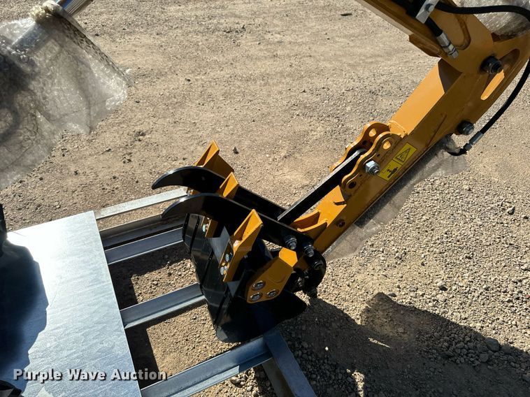 image for item EG6731 2024 AGT Industrial  H13R mini excavator