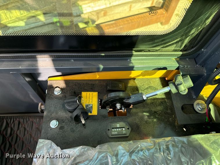 image for item EG6731 2024 AGT Industrial  H13R mini excavator