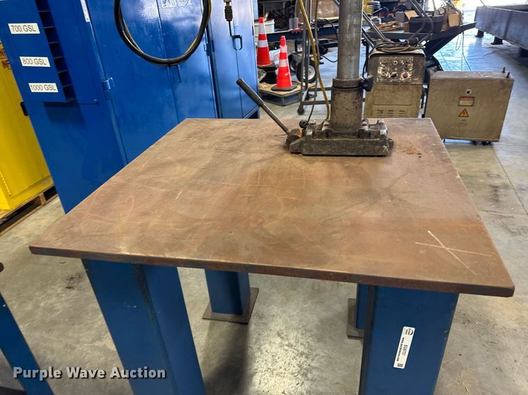 image for item EG6737 (2) welding tables