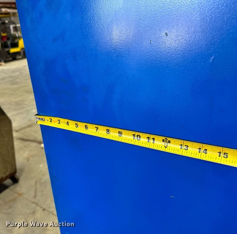 image for item EG6738 (2) storage cabinets 