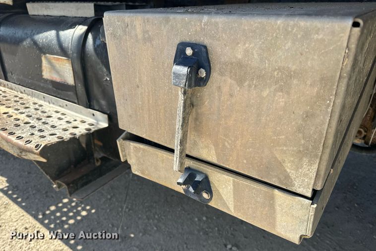 image for item EH6605 1998 Freightliner FL70 dump truck