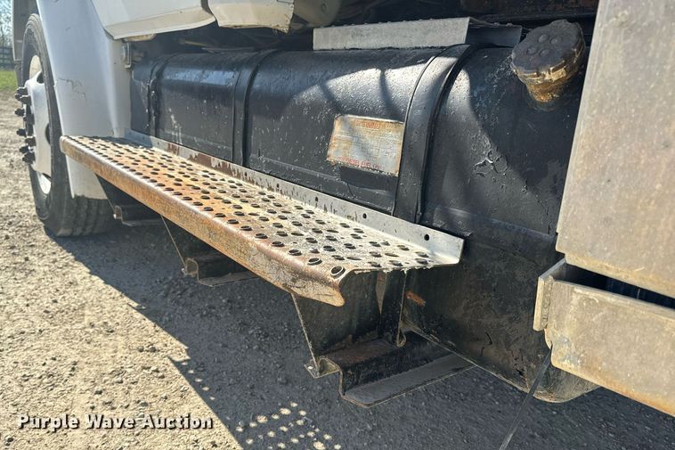 image for item EH6605 1998 Freightliner FL70 dump truck