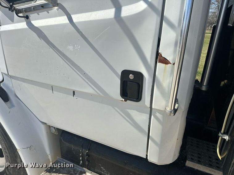 image for item EH6605 1998 Freightliner FL70 dump truck