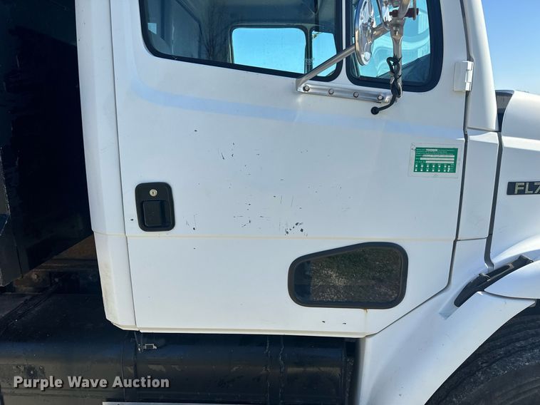 image for item EH6605 1998 Freightliner FL70 dump truck