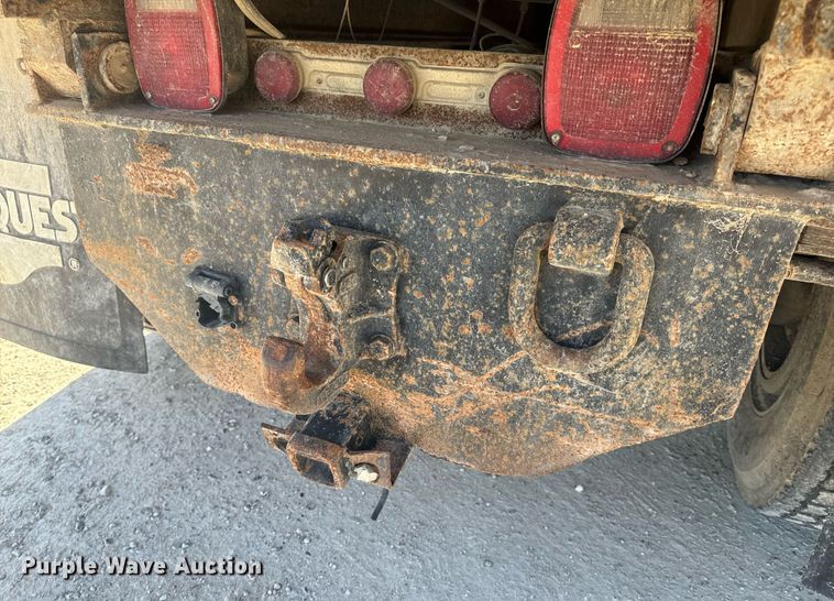 image for item EH6605 1998 Freightliner FL70 dump truck